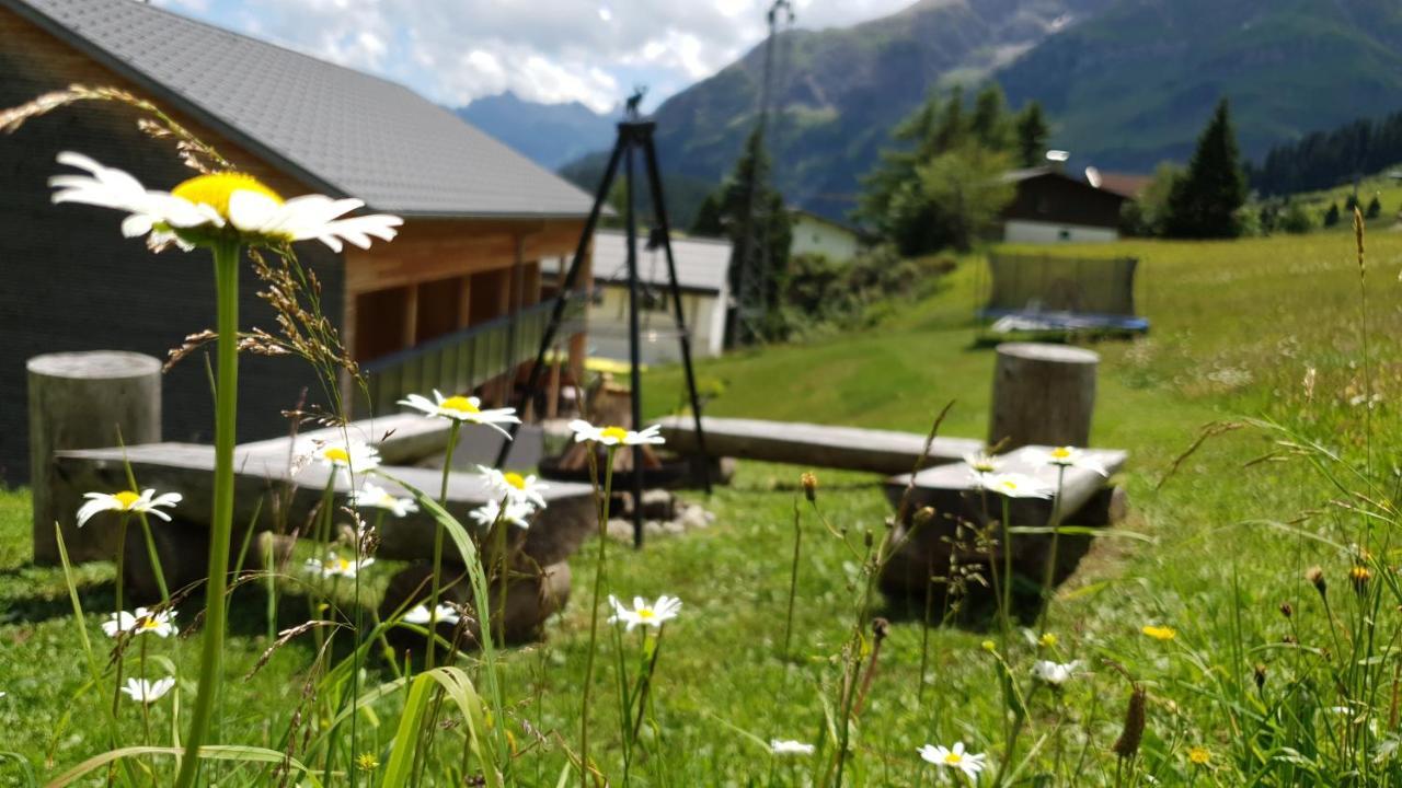 Bergzeit Appartements Warth  Bagian luar foto