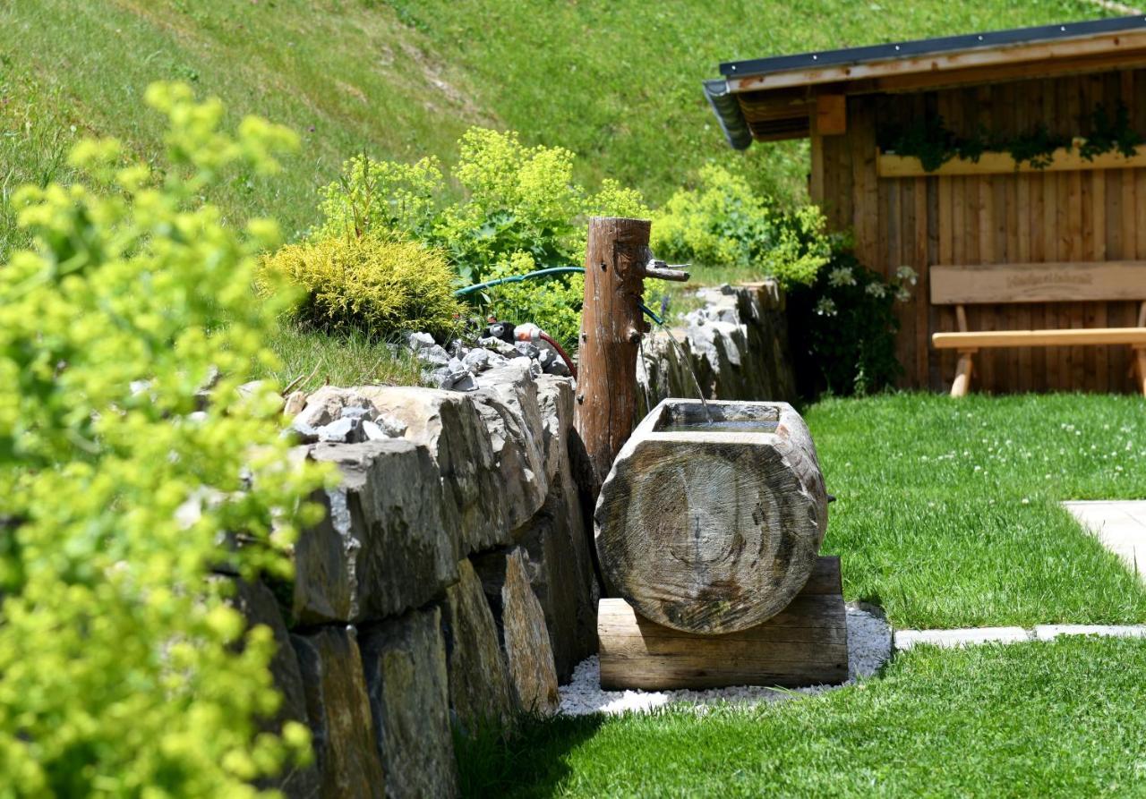Bergzeit Appartements Warth  Bagian luar foto