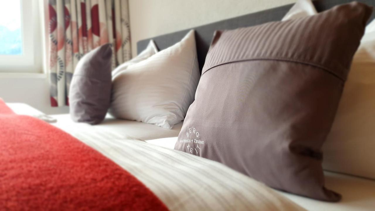 Bergzeit Appartements Warth  Bagian luar foto