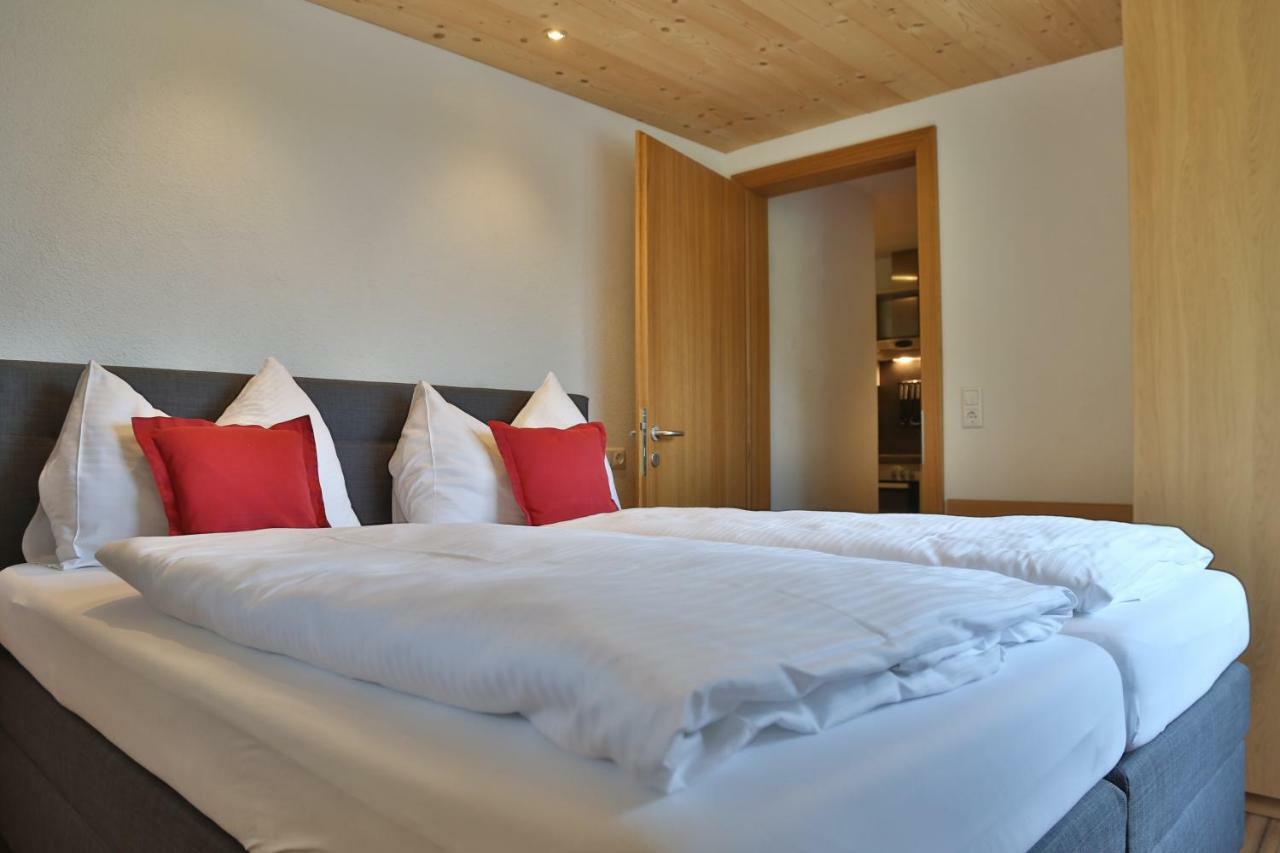 Bergzeit Appartements Warth  Bagian luar foto