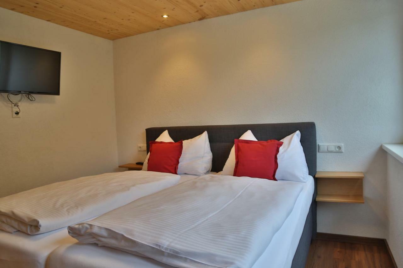 Bergzeit Appartements Warth  Bagian luar foto